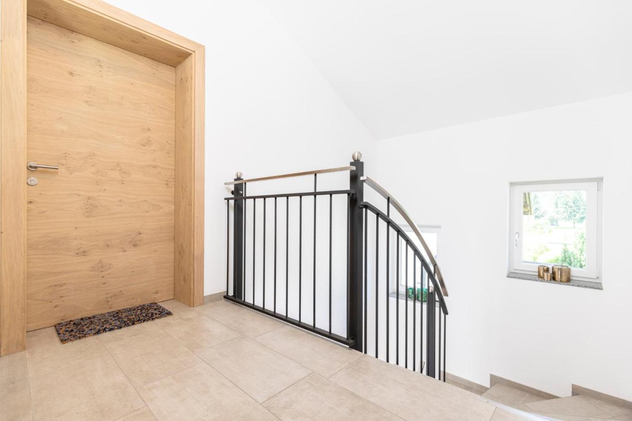 Anna Apartment